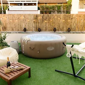 Apulialux Penthouse & Garden Con Spa In Centro , Bari Italy