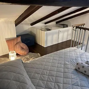 Accademia Love Apartment